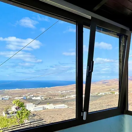 Holiday home Casa Tabobo 2 - Rural 2 Bedroom House With Sea Views Tias