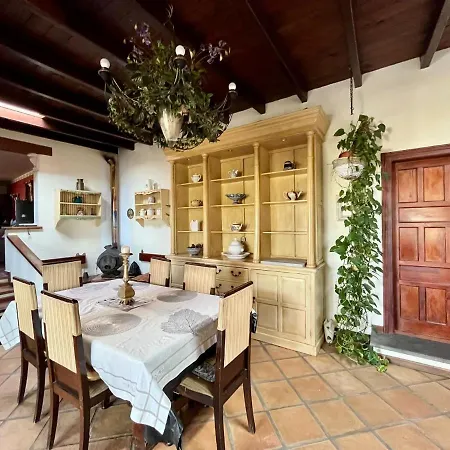 Casa Tabobo 2 - Rural 2 Bedroom House With Sea Views Ferienhaus